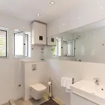 Nice Apartment In Makarska *