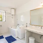 アパート Nice Apartment In Makarska マカルスカ