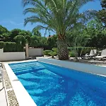 アパート Nice Apartment In Makarska *