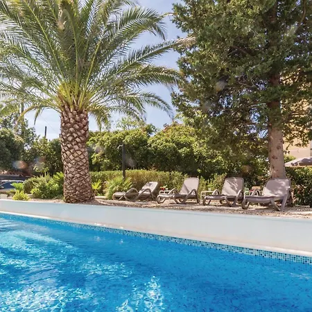 Apartmán 3 Bedroom Cozy In *