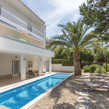 Nice Apartment In Makarska * マカルスカ