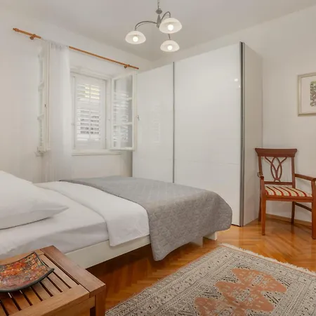 アパート Nice Apartment In Makarska
