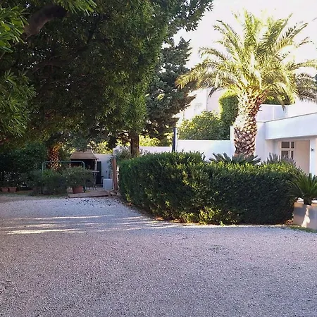 アパート Nice Apartment In Makarska *