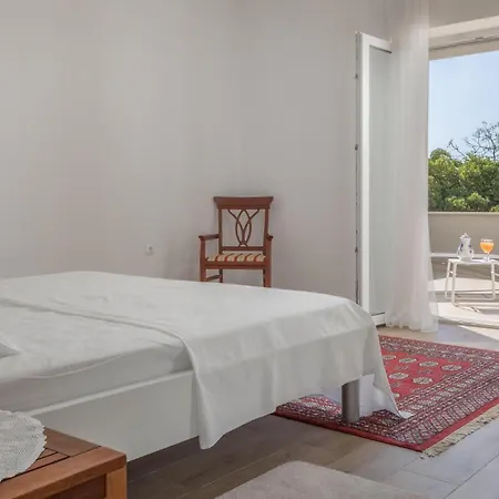 Apartmán 3 Bedroom Cozy In Makarská