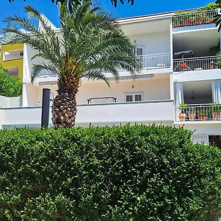 アパート Nice Apartment In Makarska マカルスカ