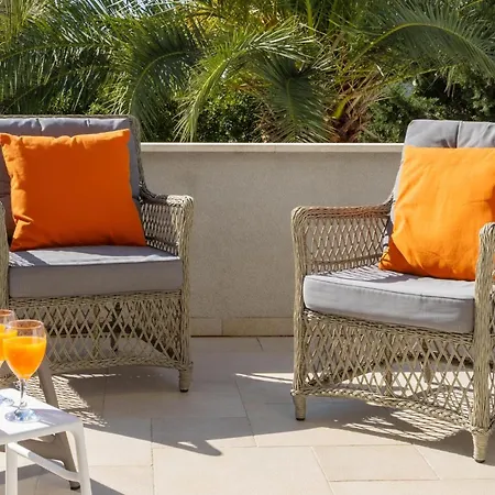 Апартаменты 3 Bedroom Cozy In *