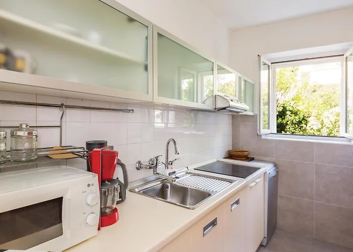 3 Bedroom Cozy In Lejlighed *