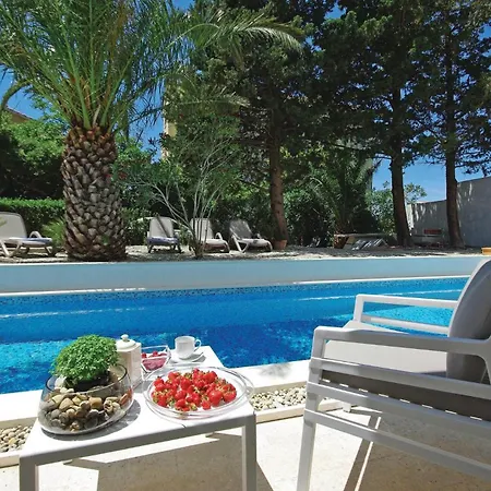 Apartamento 3 Bedroom Cozy In *